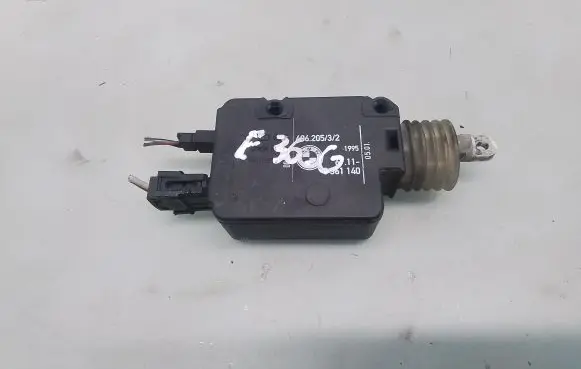 BMW 3 E36 Central locking motor 8361140