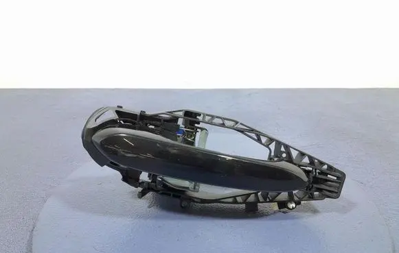 BMW X3 E83 Rear door exterior handle 9881774
