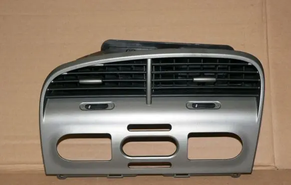 Seat Toledo III (5P) Dash center air vent grill 5P28119110 402068