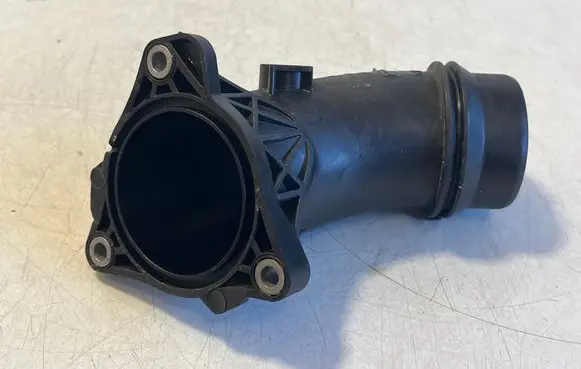 Mercedes-Benz GLB X247 Air intake duct part A6540900044