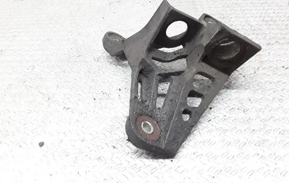 Skoda Octavia Mk2 (1Z) Gear shift cable bracket 