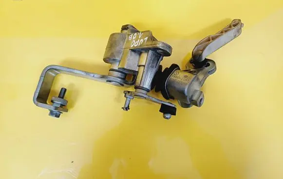 Gear selector/shifter in gearbox