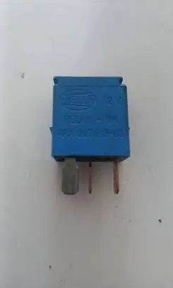 Nissan Almera Tino Other relay 4RA00781303