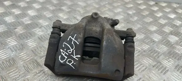 Honda CR-V Front brake caliper