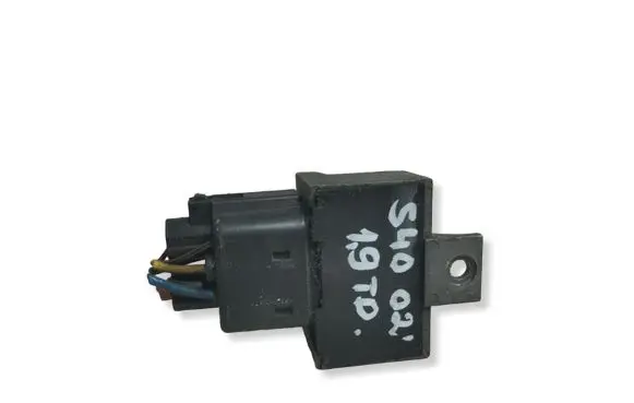 Volvo S40, V40 Glow plug pre-heat relay 7700115078