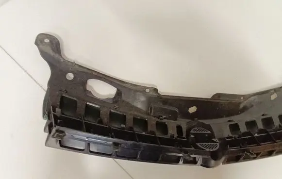 Opel Astra H Front bumper upper radiator grill 13108463 13149466 461088395