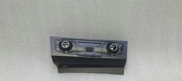Audi A5 8T 8F Climate control unit 8T2820043M