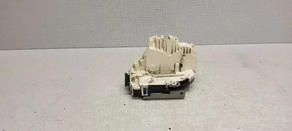 Jeep Grand Cherokee Front door lock P04589924EA