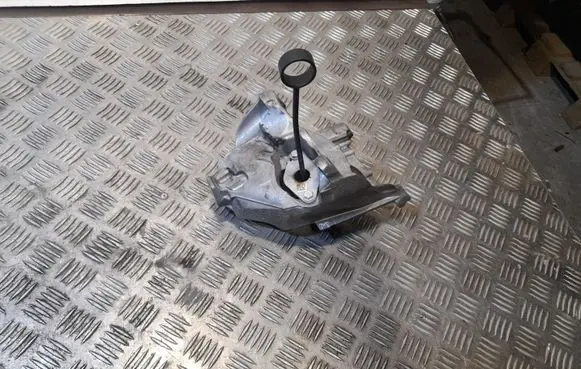 Audi A4 S4 B9 Engine mounting bracket 4M0199307BM