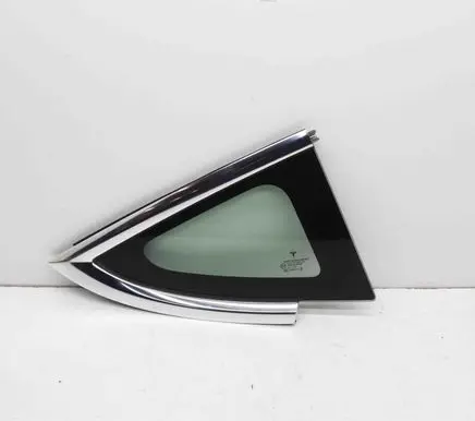 Tesla Model 3 Rear side window 43R004529 AS2