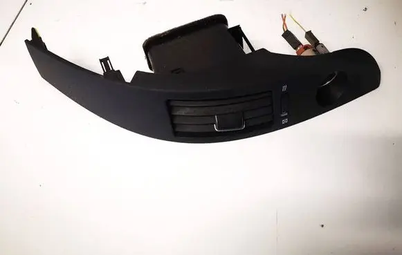 Toyota Corolla Verso AR10 Dash center air vent grill 5568064010