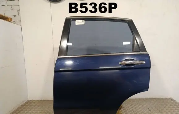 Honda CR-V Rear door 