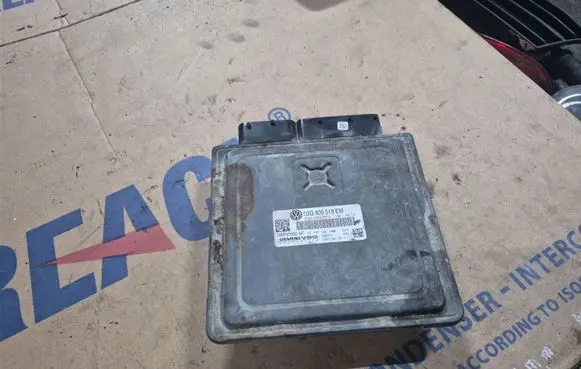 Volkswagen PASSAT B6 Engine control unit/module 03G906018EM 5WP45562AF