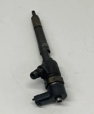 Fuel injector