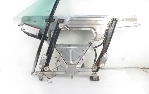 Audi TT Mk1 Front door window regulator with motor 8N8837729