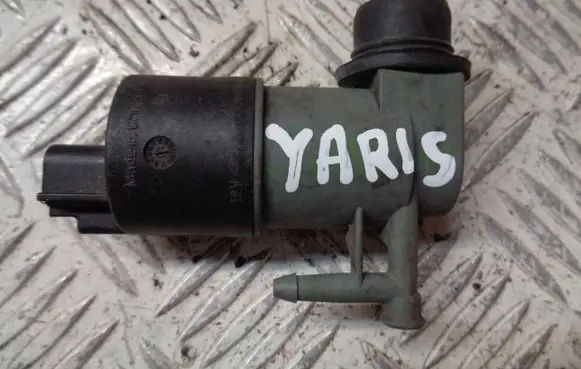Toyota Yaris Windscreen/windshield washer pump 853300D120