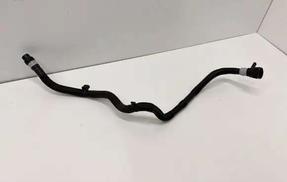 Tesla Model Y Electric car engine cooling hoses/pipes 