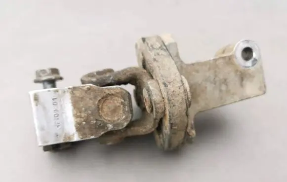Mercedes-Benz E W210 Steering column universal joint WET09M01
