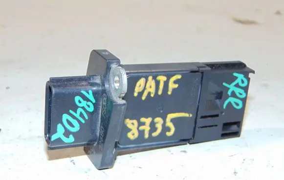 Nissan Pathfinder R51 Mass air flow meter 226807S000 AFH70M384Y24