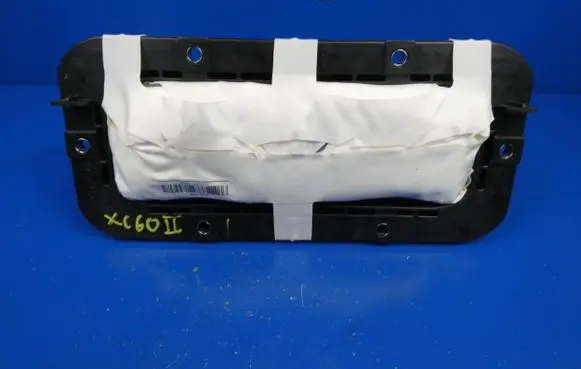 Passenger airbag