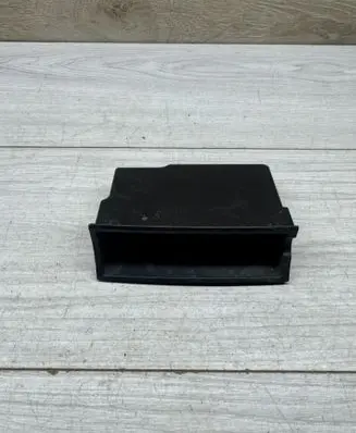 Volkswagen Touareg II Glove box central console 7P6857130