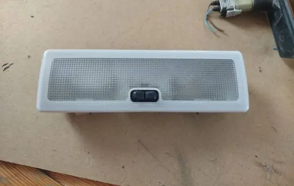 BMW 3 E36 Headlining lighting console trim 8361616