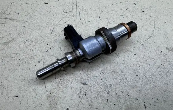 Renault Laguna III AdBlue injector H8200769153 766475