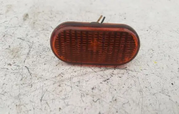 Renault Scenic RX Front fender indicator light 7700822136