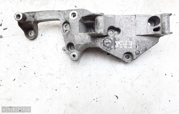 Citroen C3 Aircross Engine mount bracket 9809714680