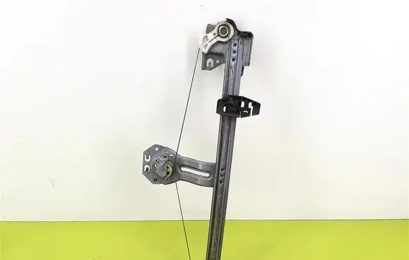 Citroen C3 Front door window regulator with motor 963912