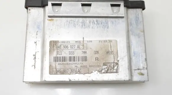 Audi A1 Engine control unit/module 04E907309AC