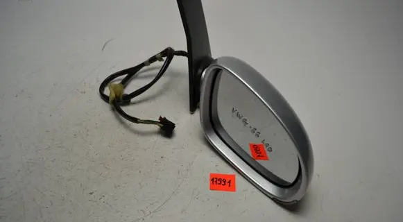 Volkswagen Golf Plus Front door electric wing mirror E1010836