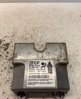 Opel Zafira B Airbag control unit/module 13288173 327963935