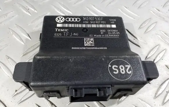Volkswagen Golf V Other control units/modules 1K0907530F 1K0907951