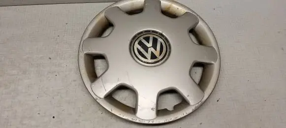 Volkswagen Polo III 6N 6N2 6NF R14 wheel hub/cap/trim 6N0601147C