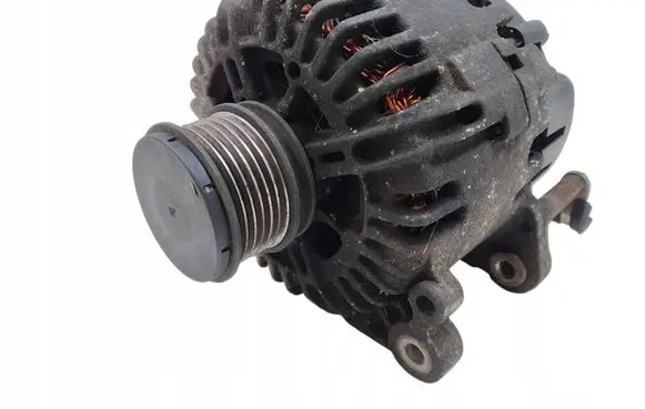 Volkswagen Caddy Generator/alternator 06F903023C