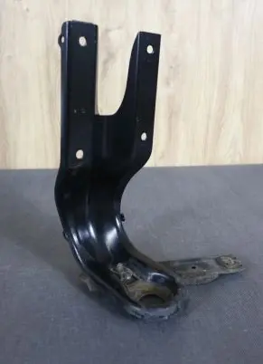 Mercedes-Benz SLK R171 Radiator mount bracket 1716261331 A1716261331