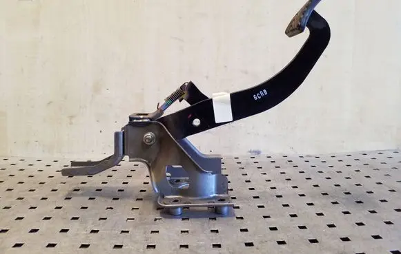 KIA Sportage Brake pedal