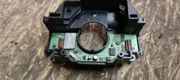 Multifunctional control switch/knob