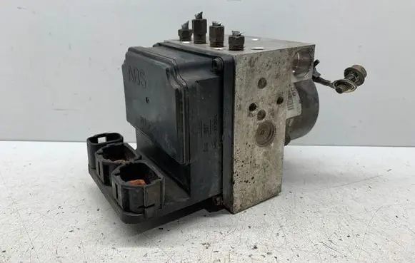 Nissan X-Trail T30 ABS Pump 47600AR005 3519E0138 35150691