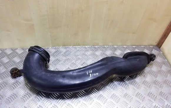 BMW 5 E39 Air intake hose/pipe 2247911