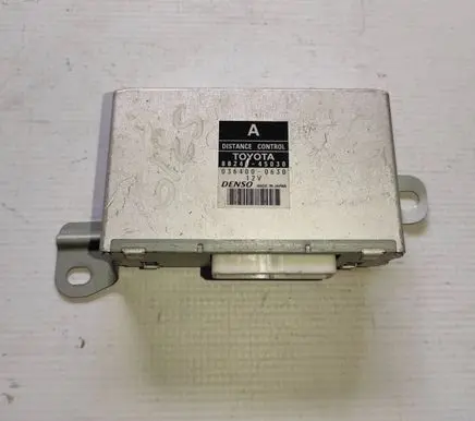 Toyota Sienna XL30 III Cruise control unit/module 8824045030 0364000630