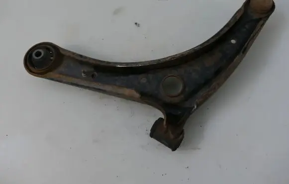 Mitsubishi Outlander Front lower control arm/wishbone
