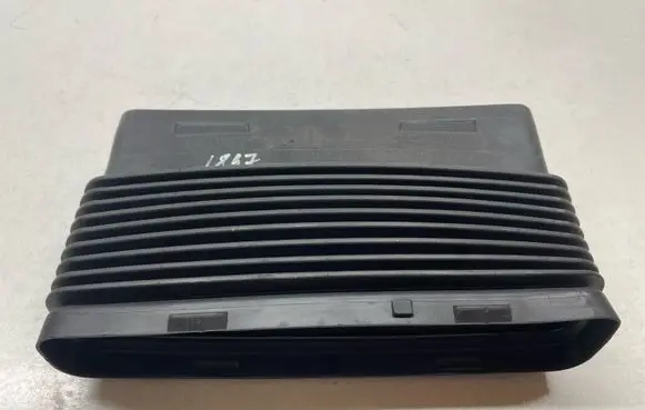 Audi Q7 4M Air intake duct part 4M0129510D