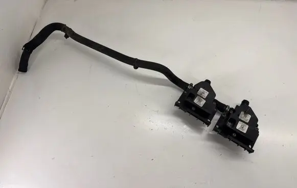 Tesla Model X Electric auxiliary coolant/water pump 106422500F 103216000E 600737050E