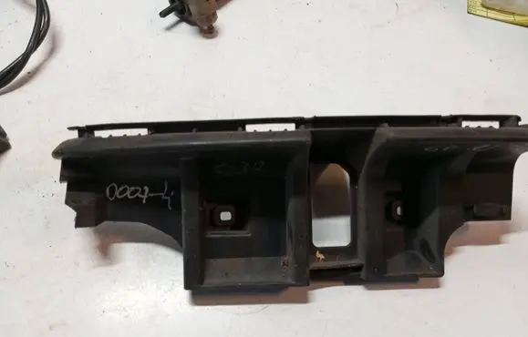 Volvo C30 Rear bumper mounting bracket 30657218