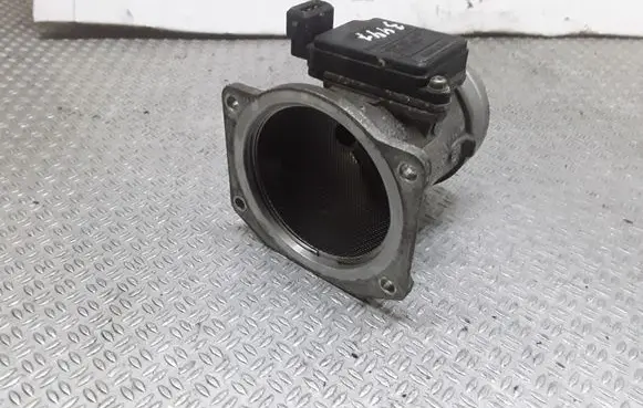 Audi A4 S4 B5 8D Mass air flow meter 037906461B
