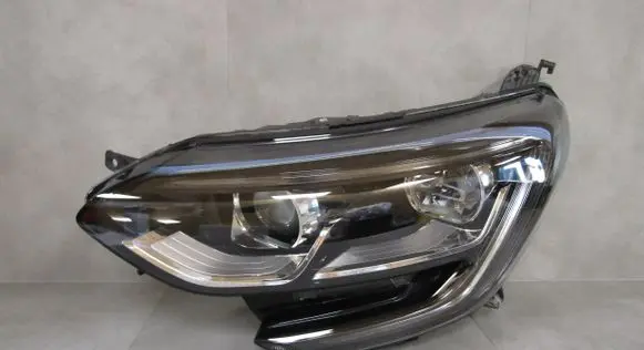 Renault Megane IV Headlight/headlamp 260602792R 9006092407Z2 9006092