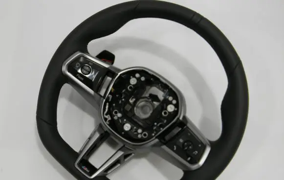 BMW 5 G60 G61 Steering wheel 5A716C2 32305A716C2