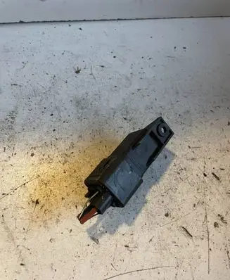 Seat Ibiza IV (6J,6P) Glow plug pre-heat relay 0281003042